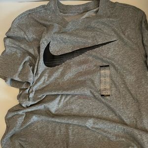*SOLD* Nike swoosh tee / t-shirt SZ: L *SOLD*